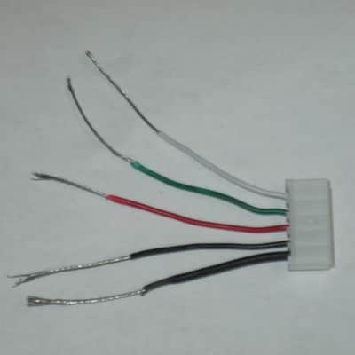 Epiphone Quick Connect End + 5 attached Thin Wires: white, green, red, black, bare, black - 5 pin hole connection (for 4 conductor pup) 2023 - QC End - white hard plastic, length of wires 1 & 1/2" - for 4 conductor pup (NO: pickup, control harness) image 22