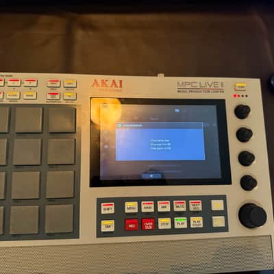 Akai MPC Live II Standalone Sampler / Sequencer Retro Edition 2020 - Present - Grey image 3