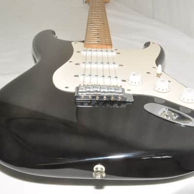Fender Japan Stratocaster Electric Guitar Ref No.6030 image 8