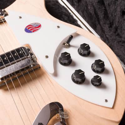 Rickenbacker 330 Maplego image 6