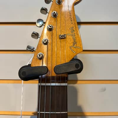 Fender Limited Edition Vintera II Road Worn '60s Stratocaster, Rosewood Fingerboard, Sonic Blue image 3