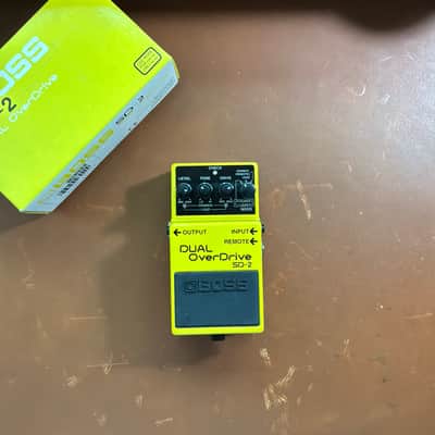 Boss SD-2 Dual OverDrive (Silver Label) 1993 - 1998 - Yellow