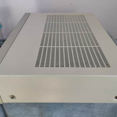 Technics SU V3 integrated amplifier in good working condition - 1990's image 5