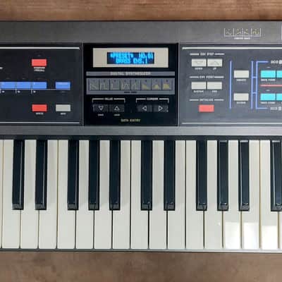 Casio CZ-1000 Vintage 49-Key Phase Distortion Synthesizer