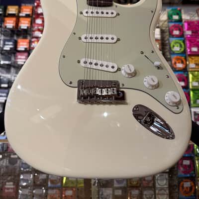 Fender American Professional II LTD Stratocaster '69 Custom Shop- Olympic White image 2