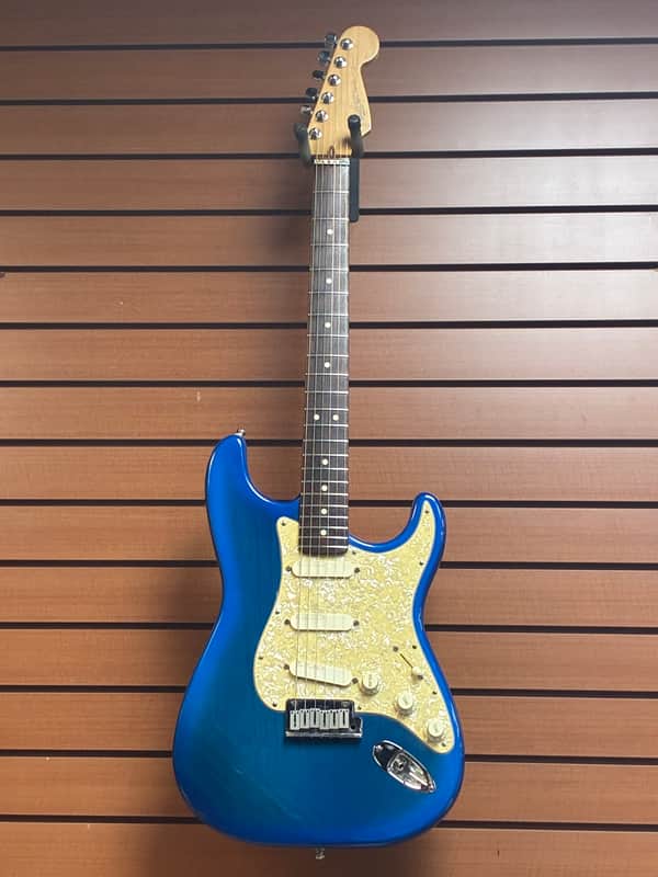 Fender Strat Plus Deluxe with Rosewood Fretboard in Blue Burst 1996 w/OHSC
