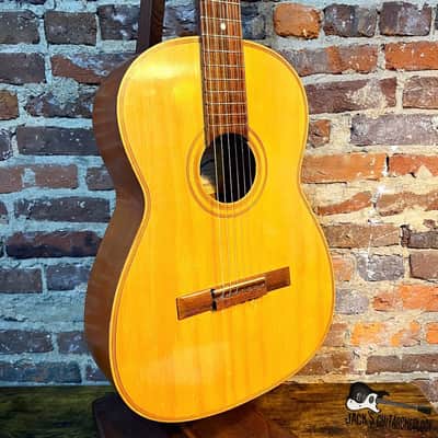 Giannini 900 Classical Acoustic Guitar (1965 - Natural) image 6