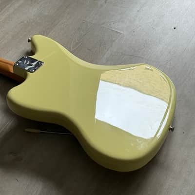 Fender Player II Jaguar 2024 - Present - Hialeah Yellow image 12