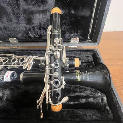 Bundy Bb Clarinet image 5