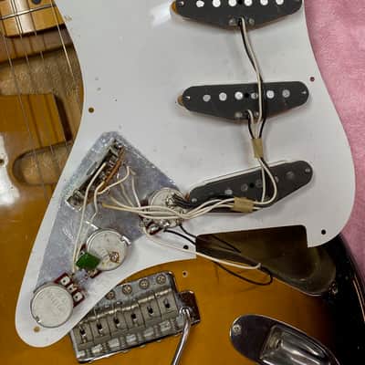 Fender Stratocaster SQUIER 57 JV Reissue 1982 - Sunburst Two Tone image 22