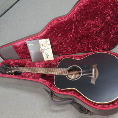 Taylor GTe Blacktop 2022 - Blacktop Walnut back DEMO image 3