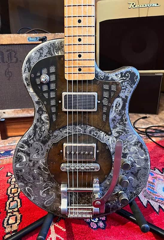 James Trussart Steelphonic 2022 - Rusty Cream on Paisley image 1