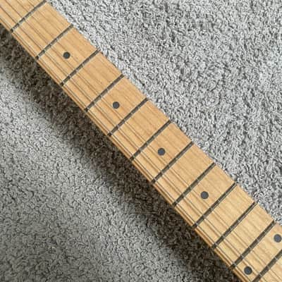 Silvertone Silvertone SSS Electric Guitar, Basswood Body and Maple Neck - Black image 7