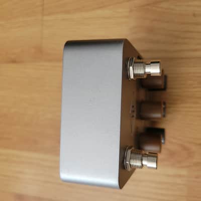 Universal Audio OX Stomp Dynamic Speaker Emulator 2023 - Present - Silver image 7