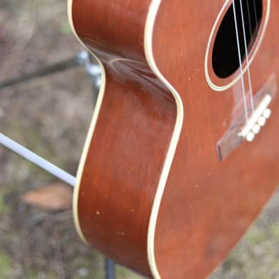 Gibson tenor guitar 1925 - natural image 5