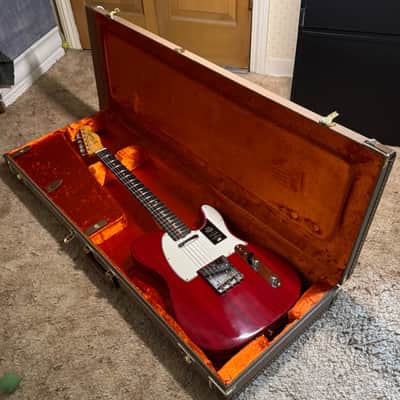 Fender American Vintage II '63 Telecaster 2022 - Present - Crimson Red Transparent image 2