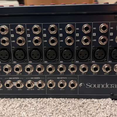 Soundcraft FX16ii 16-Channel Mixer with Lexicon Effects Processor 2010s - Blue image 9
