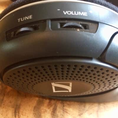 Sennheiser RS 120-II Wireless RF headphone system image 5