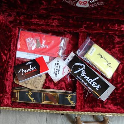 FENDER "60th Anniversary Commemorative Stratocaster" HARDCASE, 3, 44 KG image 18