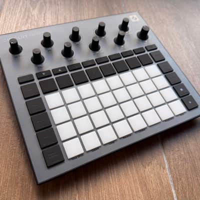 Novation Circuit Rhythm Groovebox 2021 - Present - Black image 5