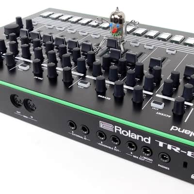 Roland TR-8 AIRA Drum Synthesizer + Fast Neuwertig + 1,5Jahre Garantie image 6