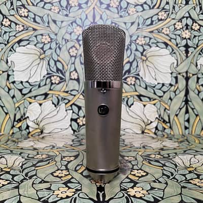 Warm Audio WA-67 Tube Condenser Microphone image 2