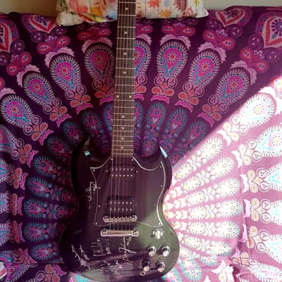 Gibson SG 1996 Signed by AC/DC image 2
