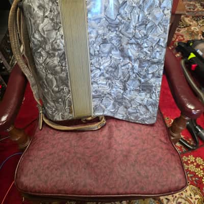 Castiglione Detriot Accordion Made In Italy 41/120 W Original Case And Straps image 8