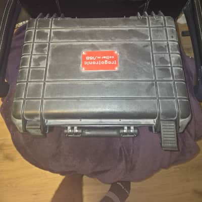 Trogotronic collier m/168 case image 2