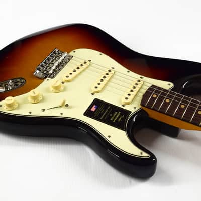 Fender American Vintage II '61 Stratocaster - 3-Color Sunburst image 4