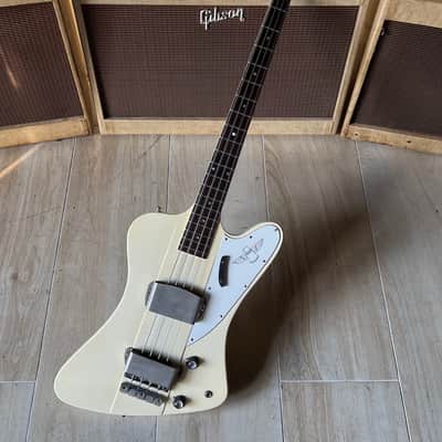 Gibson Thunderbird II Bass 1964 - the mintest 100% original Polaris White Reverse Thunderbird II Bass on Earth ! image 2
