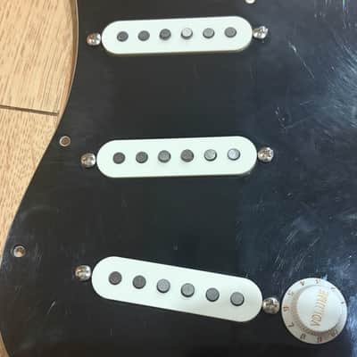 Squier Classic Vibe Stratocaster Loaded Pickguard image 2