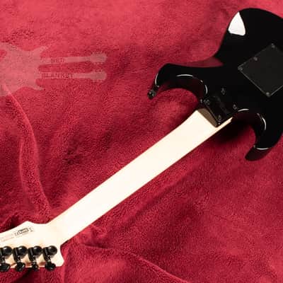 B.C. Rich Gunslinger Retro II with Floyd Rose - Black image 13