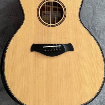 Taylor Builder’s Edition K14ce 2025 Hawaiian Koa Grand Auditorium Acoustic-Electric – USA Made – Excellent image 3