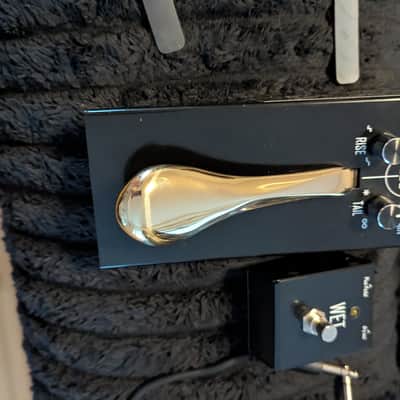 Gamechanger Audio Plus Sustain Pedal with Footswitch - Pre Installed Temple Audio mounting brackets image 7