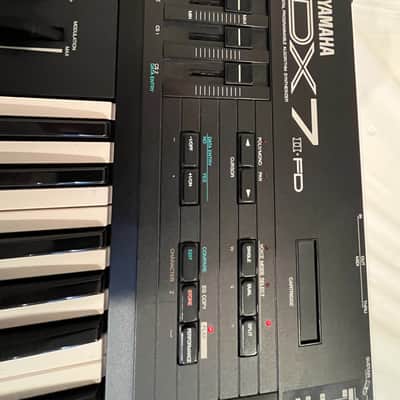 Yamaha DX7IIFD 1987 - black image 5