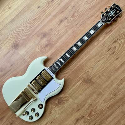 Epiphone "Inspired by Gibson Custom" '63 Les Paul SG Custom with Maestro Vibrola Classic White image 3
