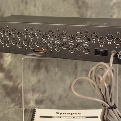 JL Cooper Synapse 16 x 20 MIDI Patchbay Processor w Original Manual Included FAST Shipping image 4