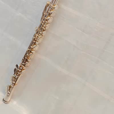 Querflöte Yamaha YFL-211 S II inklusive original Koffer Flöte Silber image 2