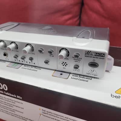 Behringer Minimon MON800 Monitor Controller  - Silver image 3
