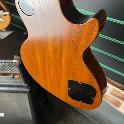 Gibson Les Paul ‘60s Tribute Satin Tobacco Sunburst 2012 Left Handed Electric image 13