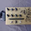 Victory Amps V4 The Sheriff Preamp Gold Pedal w/power adapter  *** FREE SHIPPING ***