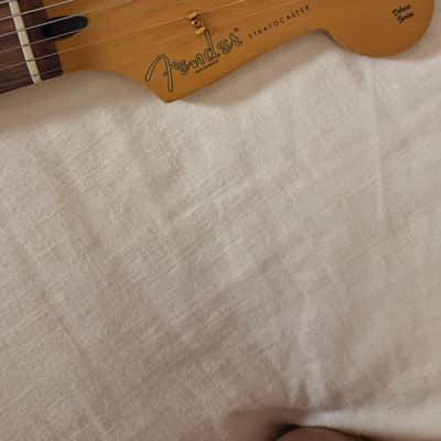 ​2008 Fender Deluxe Players Stratocaster - Translucent Red - RARE image 3