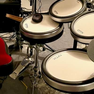 Yamaha DTX920K Electronic Drum Kit Black, silver image 2