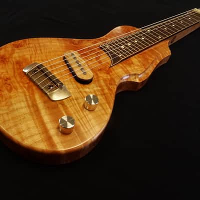 Rukavina 6 String Ripple Lap Steel -- 25" Curly Maple image 5