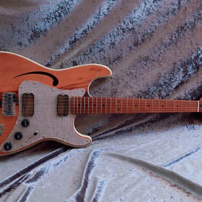GB Liuteria Traditional Strato semi hollow european walnut relic and resin image 7