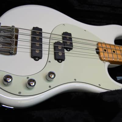 Ernie Ball Music Man Caprice bass w/case image 5