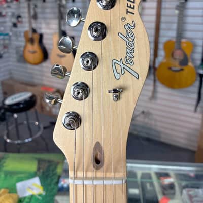 Fender 0115112341 American Performer Telecaster, Maple Fingerboard - Vintage White image 4