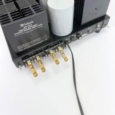 McIntosh MC7270 270-Watt Stereo Solid State Power Amplifier 1986 - 1991 - Black image 5