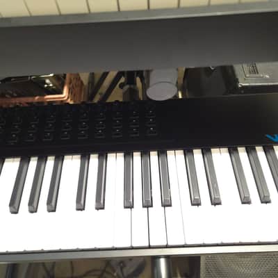 Alesis VI61 USB MIDI Keyboard / Pad Controller 2010s - Local Pickup Only image 4
